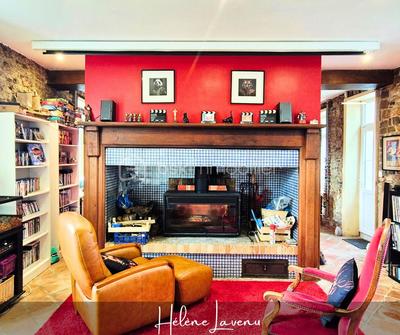 Propriété - 271 m² - 12 pièces