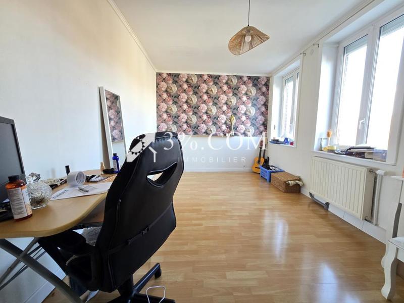 Maison - 200 m² - 6 pièces