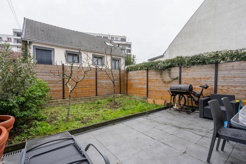 Maison - 86 m² - 5 pièces