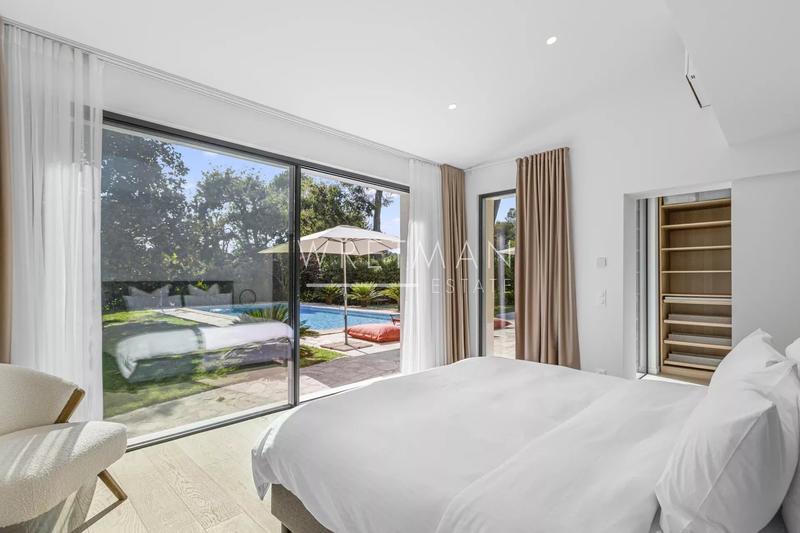 Villa - 220 m² - 6 pièces