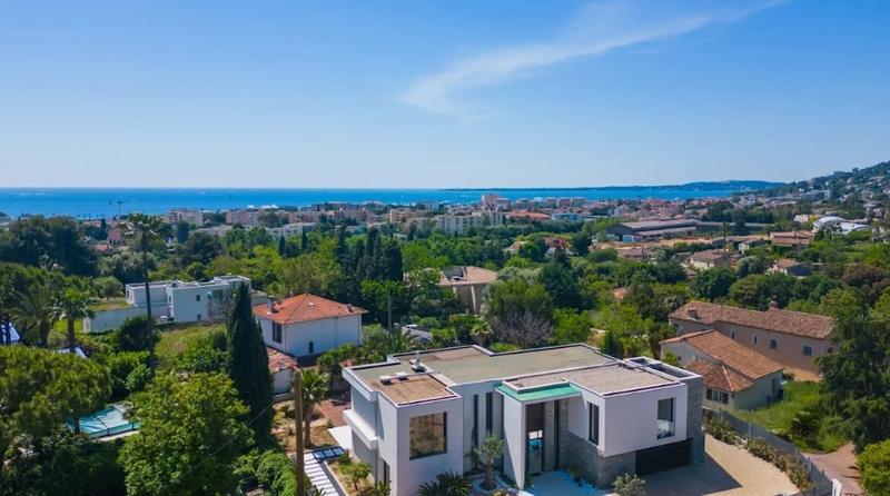 Villa - 350 m² - 7 pièces