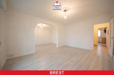 Appartement - 100 m² - 5 pièces