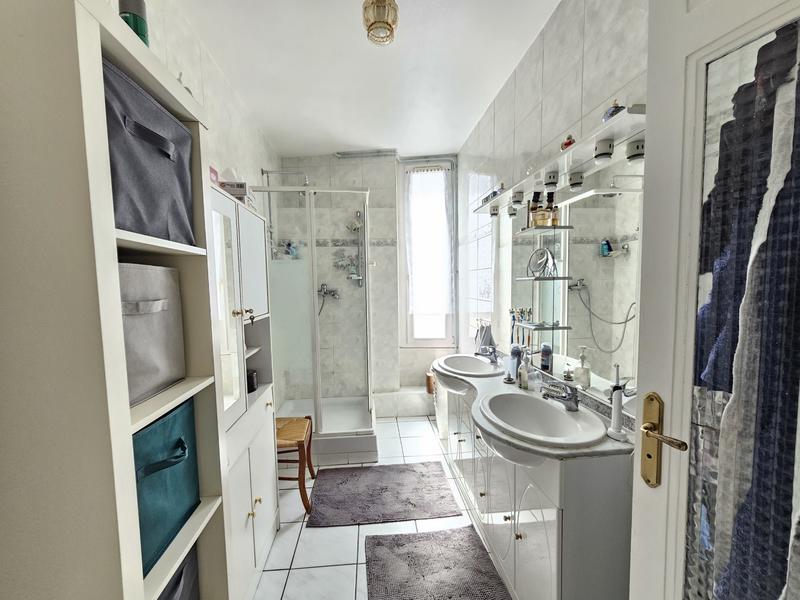 Appartement - 107 m² - 4 pièces