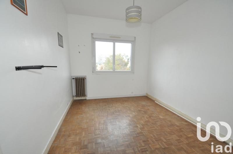 Maison - 220 m² - 8 pièces