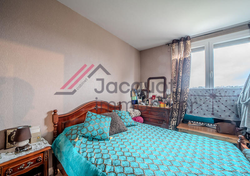 Appartement - 85 m² - 3 pièces