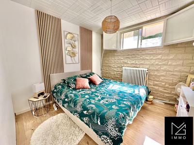 Appartement - 82 m² - 4 pièces