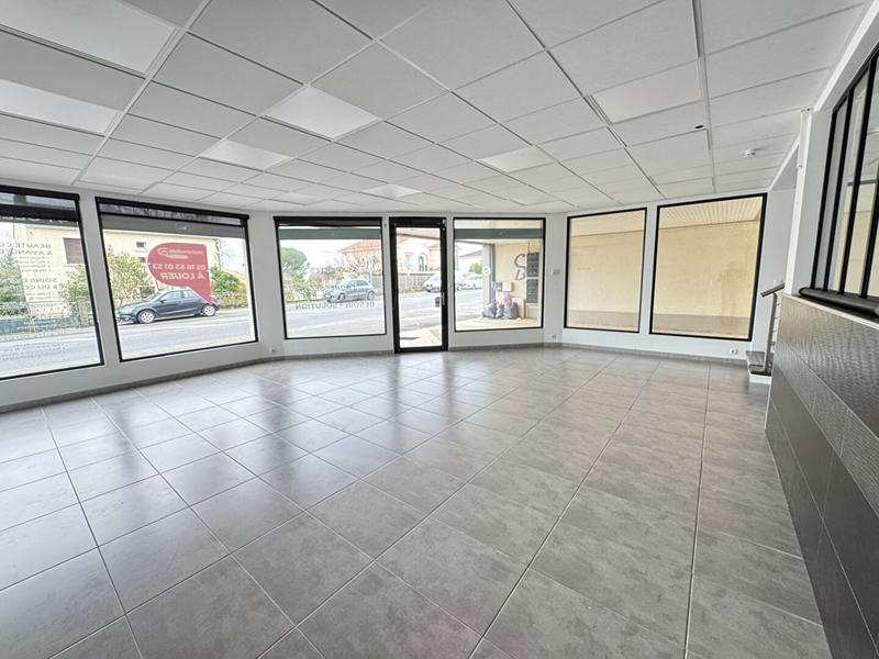 Local commercial - 230 m²