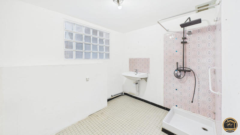 Maison - 170 m² - 5 pièces