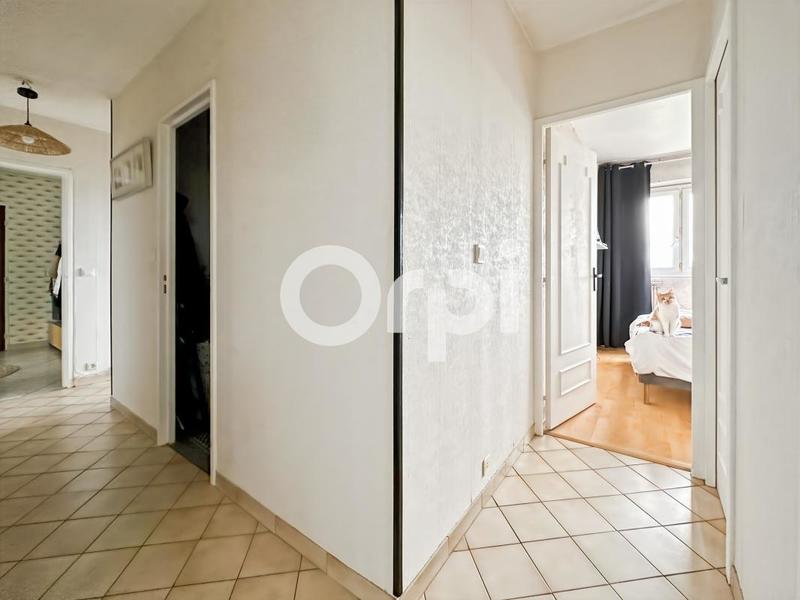 Appartement - 102 m² - 5 pièces