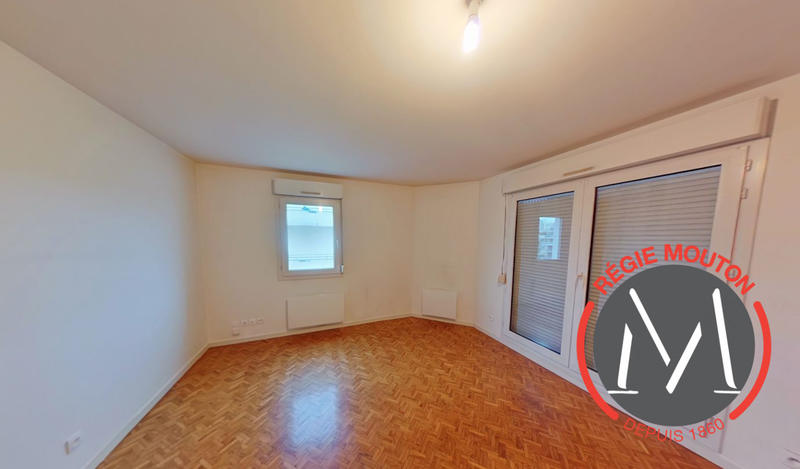 Appartement - 77 m² - 3 pièces