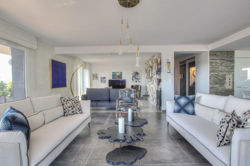 Appartement - 145 m² - 4 pièces