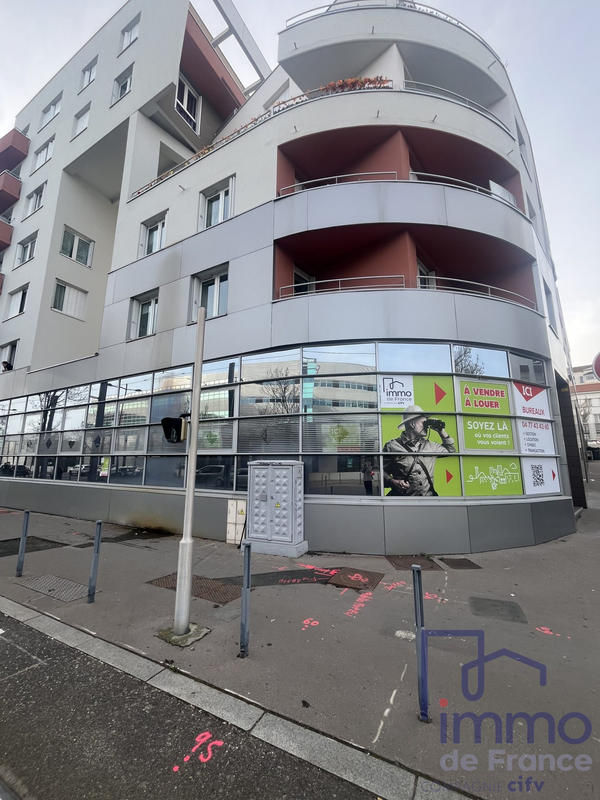 Bureau - 750 m² - 15 pièces