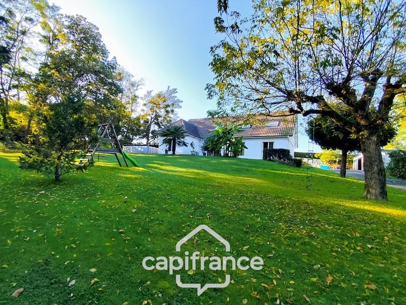 Maison - 157 m² - 7 pièces