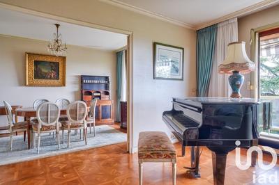 Appartement - 144 m² - 5 pièces