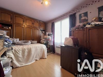Maison - 104 m² - 5 pièces