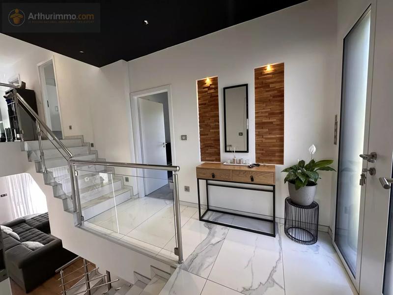 Maison - 165 m² - 6 pièces