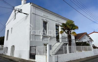 Maison - 175 m² - 6 pièces