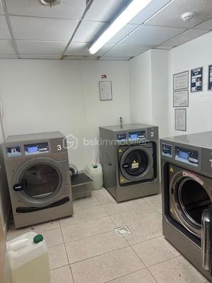 Studio - 30 m² - 1 pièce