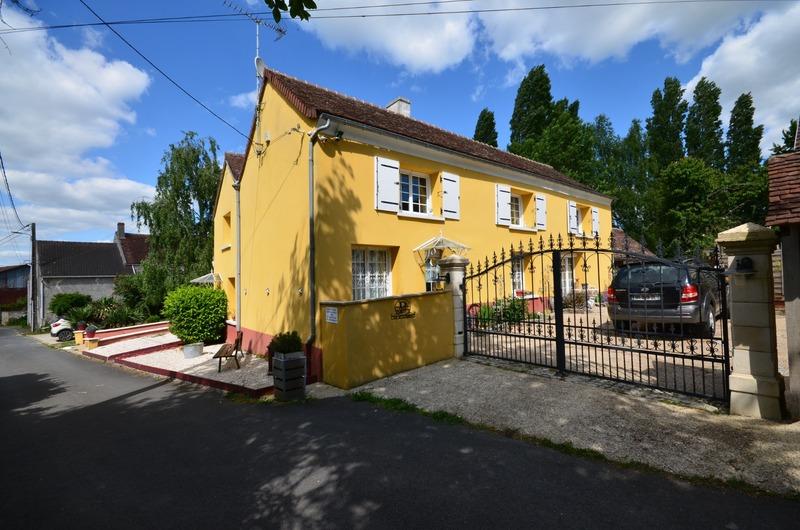 Maison - 226 m² - 7 pièces