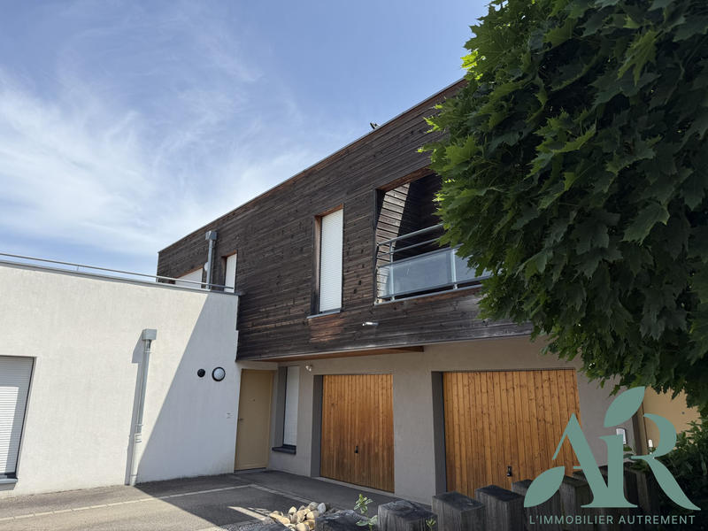 Appartement - 81 m² - 4 pièces