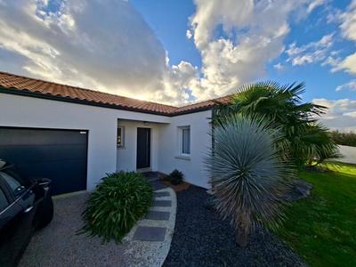 Maison - 108 m² - 4 pièces