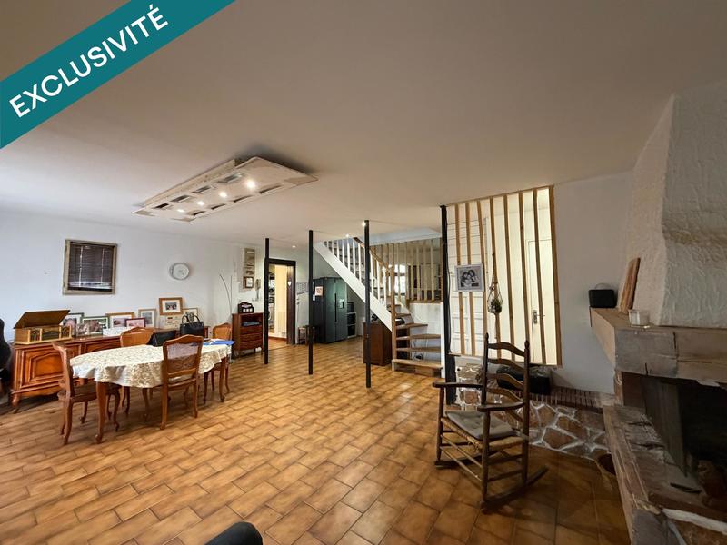 Maison - 180 m² - 7 pièces