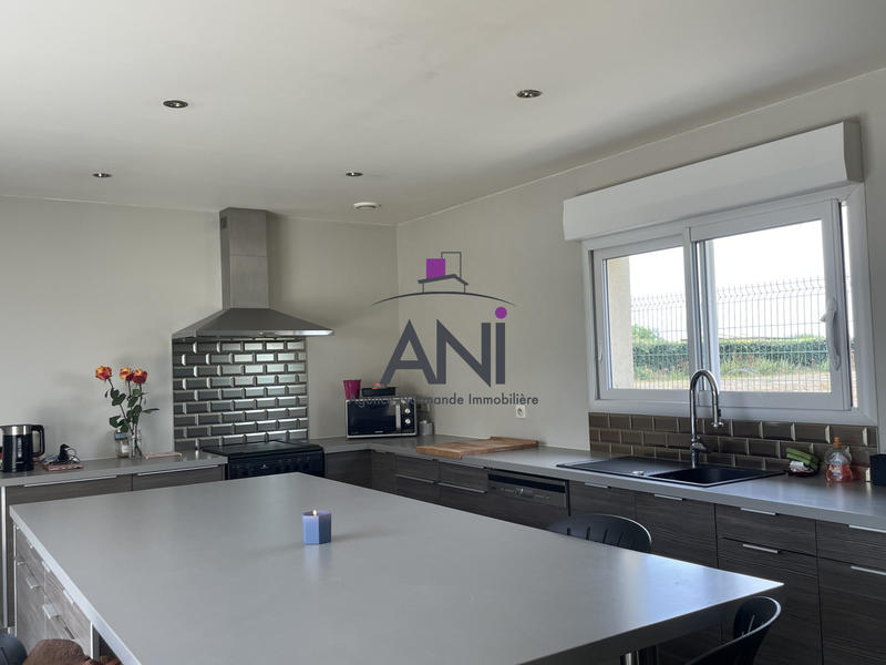 Maison ancienne - 211 m² - 7 pièces