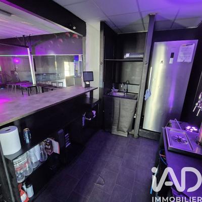 Maison - 280 m² - 5 pièces