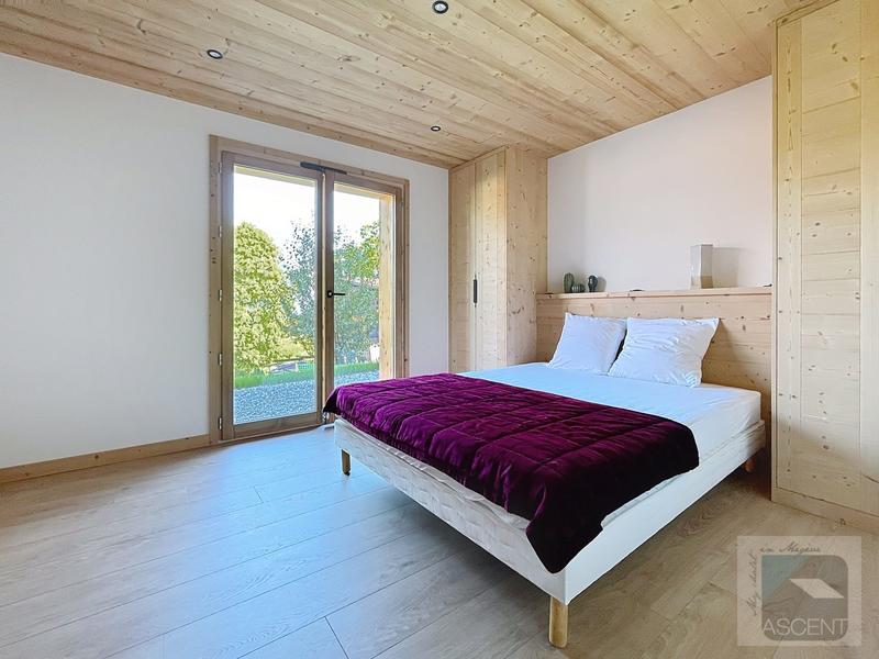 Châlet - 225 m² - 8 pièces