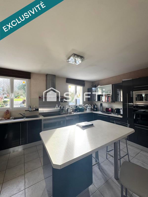 Maison - 171 m² - 9 pièces