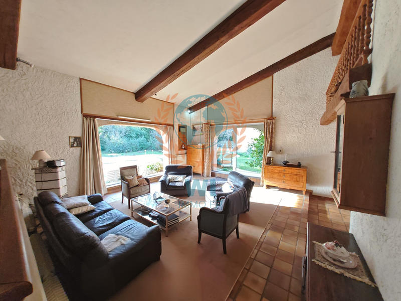 Villa - 190 m² - 6 pièces