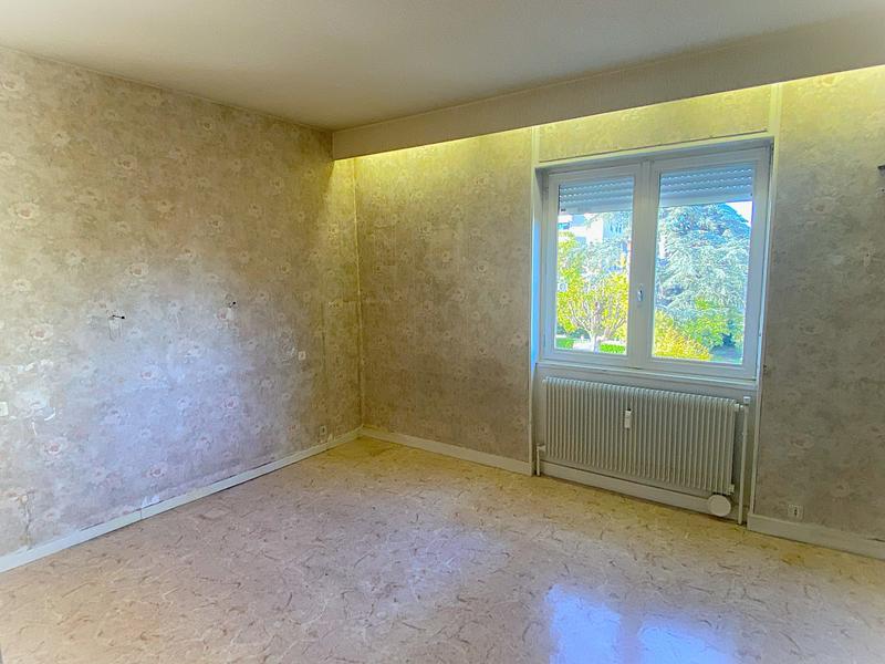 Appartement - 90 m² - 4 pièces