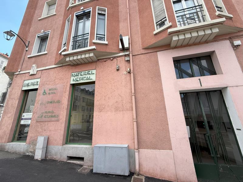 Local d'activités - 73 m²