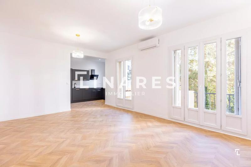 Appartement - 82 m² - 4 pièces