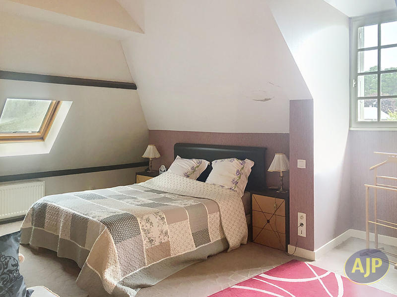 Maison - 137 m² - 6 pièces