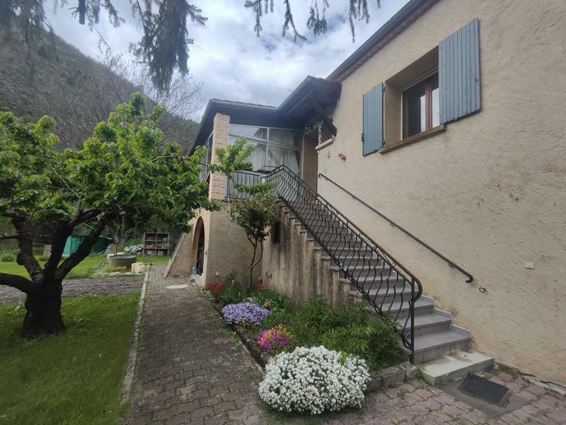 Maison - 113 m² - 4 pièces