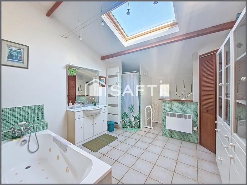 Maison - 135 m² - 5 pièces