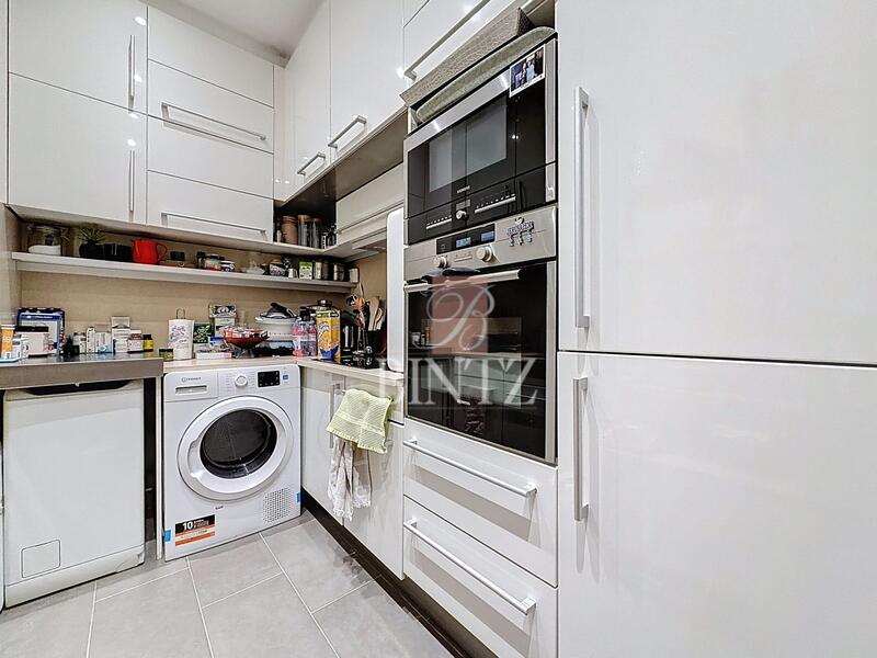 Appartement - 90 m² - 4 pièces