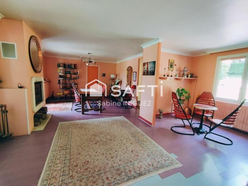 Maison - 299 m² - 8 pièces