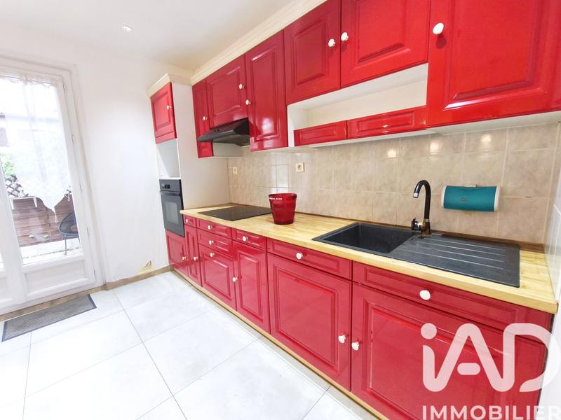 Maison - 111 m² - 5 pièces