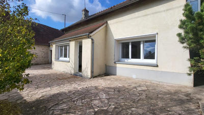 Maison - 94 m² - 5 pièces