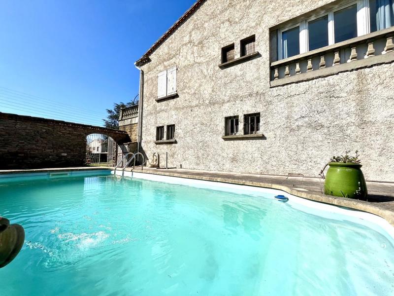 Maison - 170 m² - 5 pièces