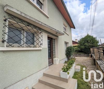 Maison - 143 m² - 5 pièces