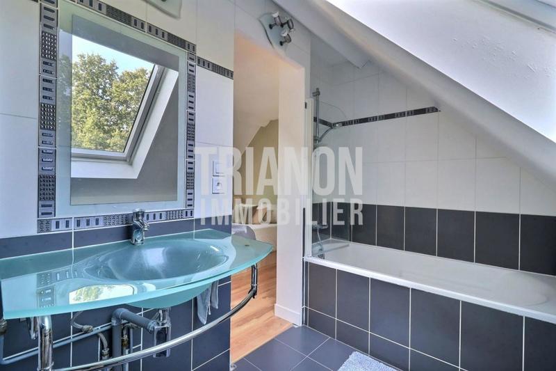 Maison - 161 m² - 7 pièces