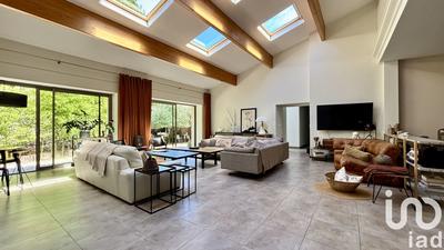 Maison - 182 m² - 4 pièces