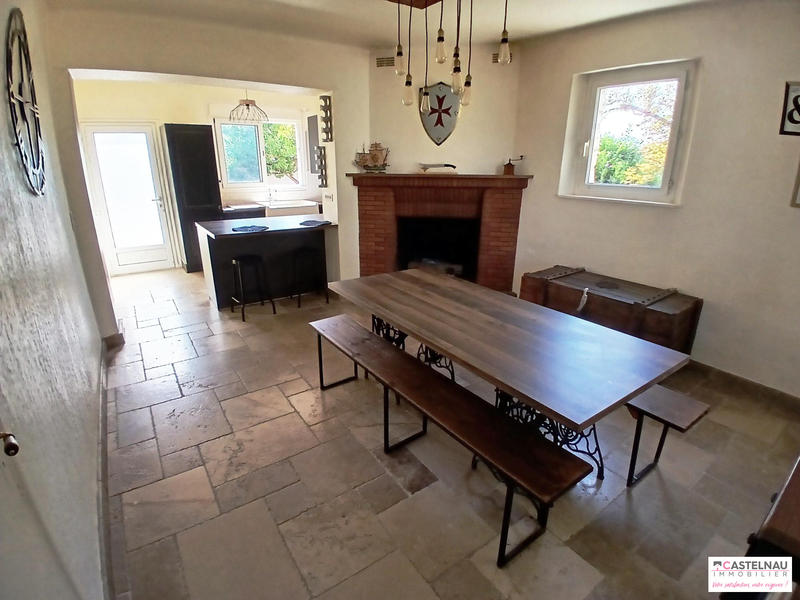 Maison traditionnelle - 182 m² - 6 pièces