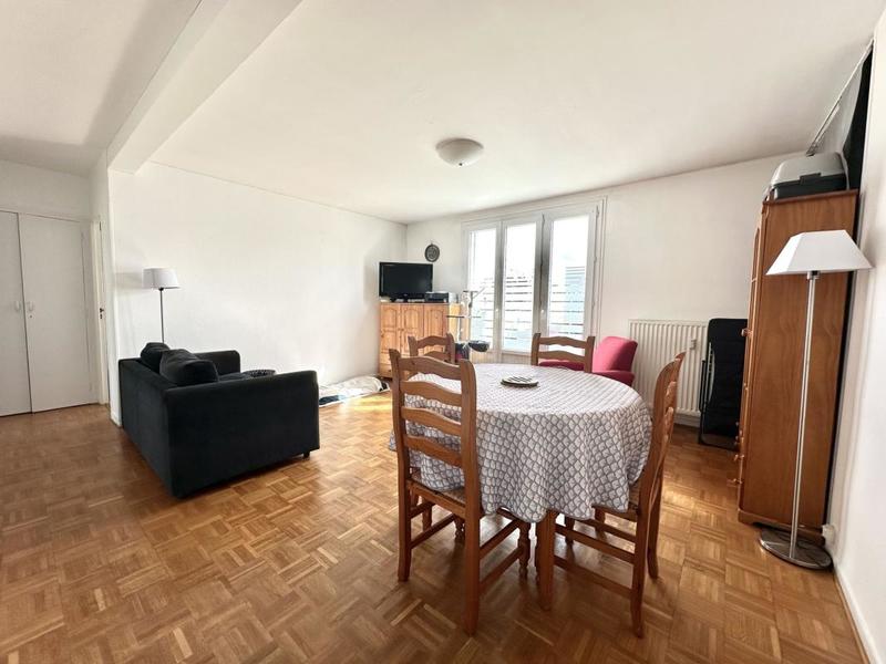 Appartement - 82 m² - 4 pièces