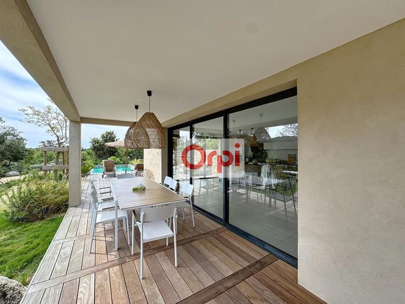 Maison - 163 m² - 5 pièces