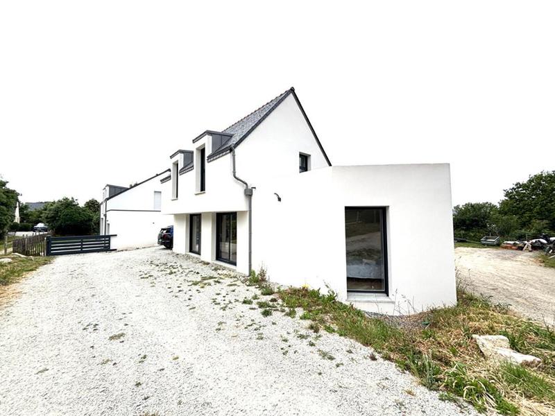 Maison - 106 m² - 4 pièces