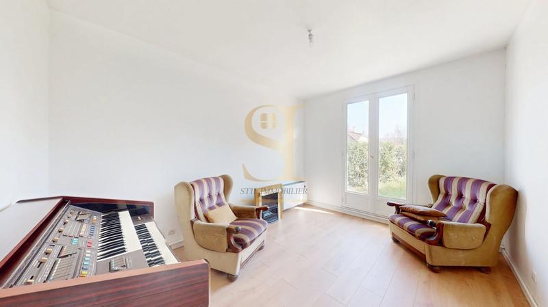 Maison - 195 m² - 8 pièces